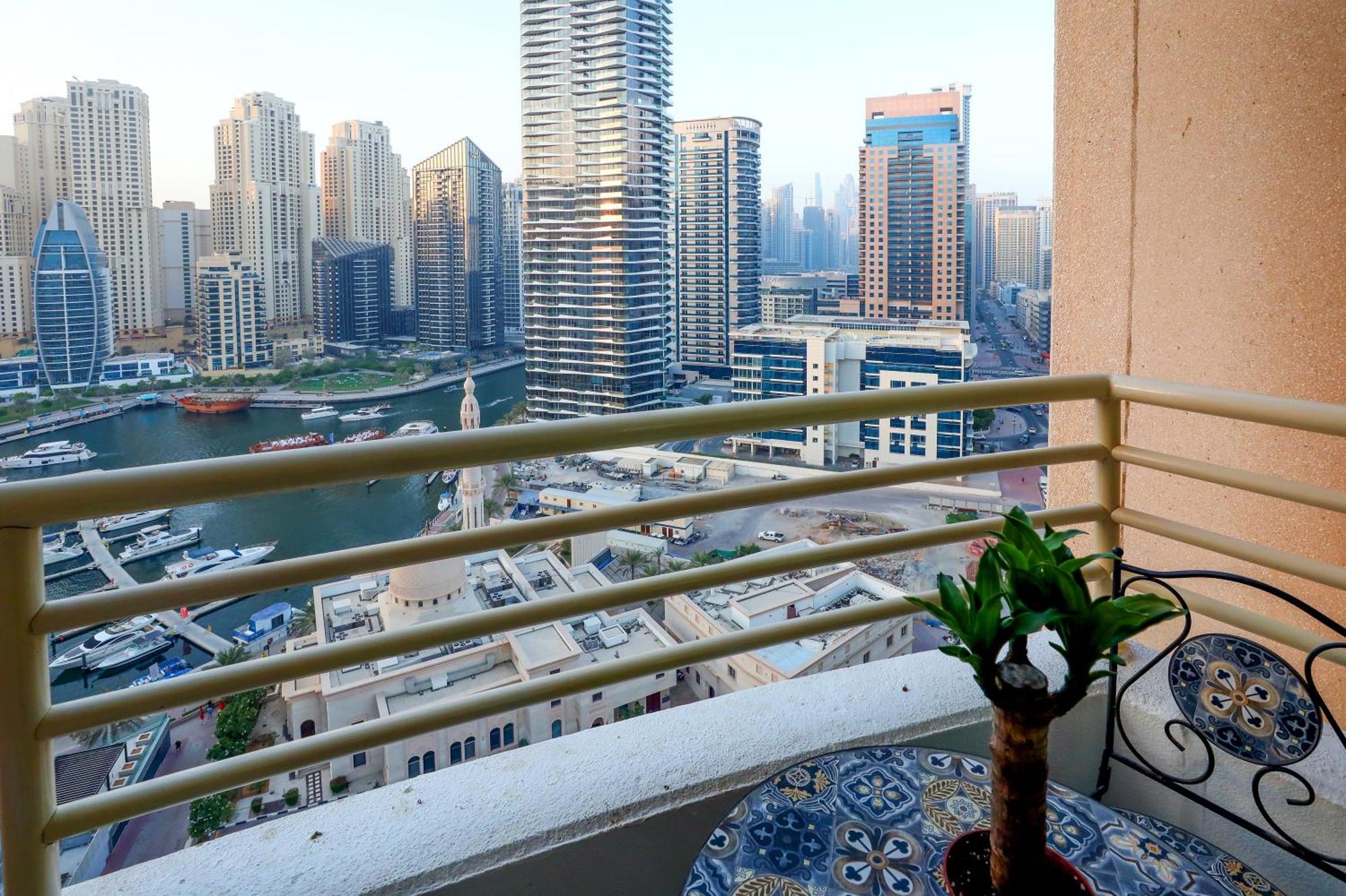 Superb 1bed Marina View Pool Jbr Parking * Dubaï